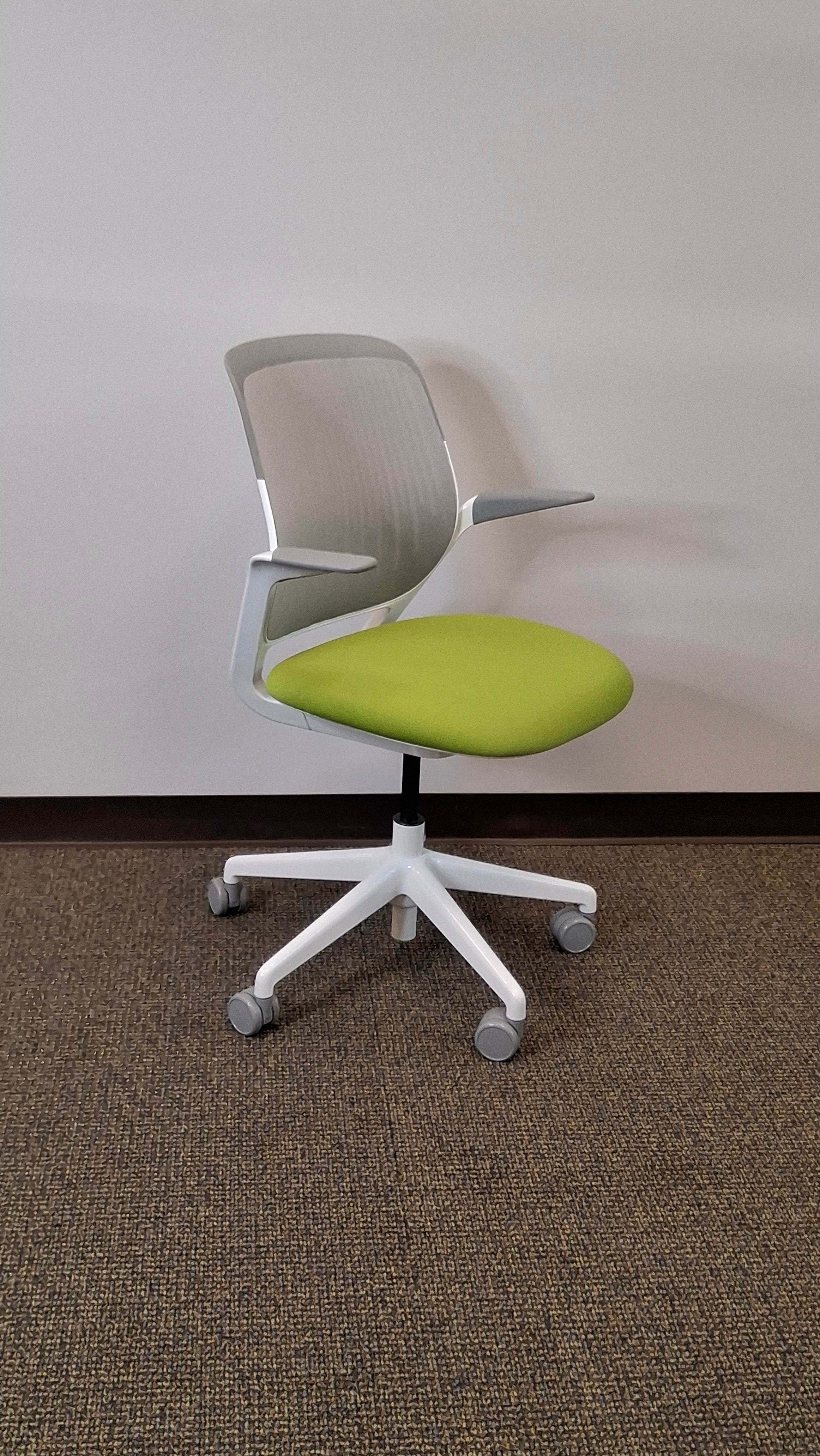 Steelcase Cobi Task/Executive Chair – RjFurniture