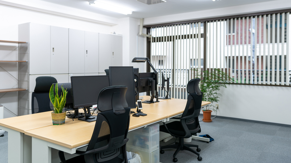 Buy New or Used Office Furniture: The Sustainable Choice