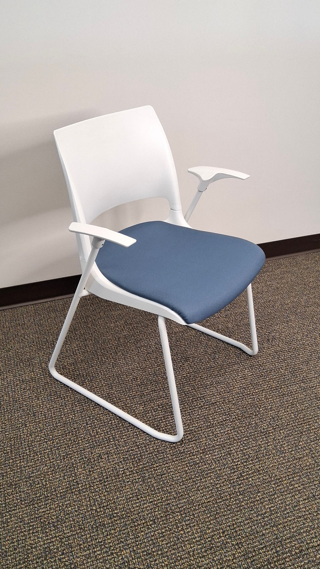 KI Doni Folding/Nesting/Stack Chair