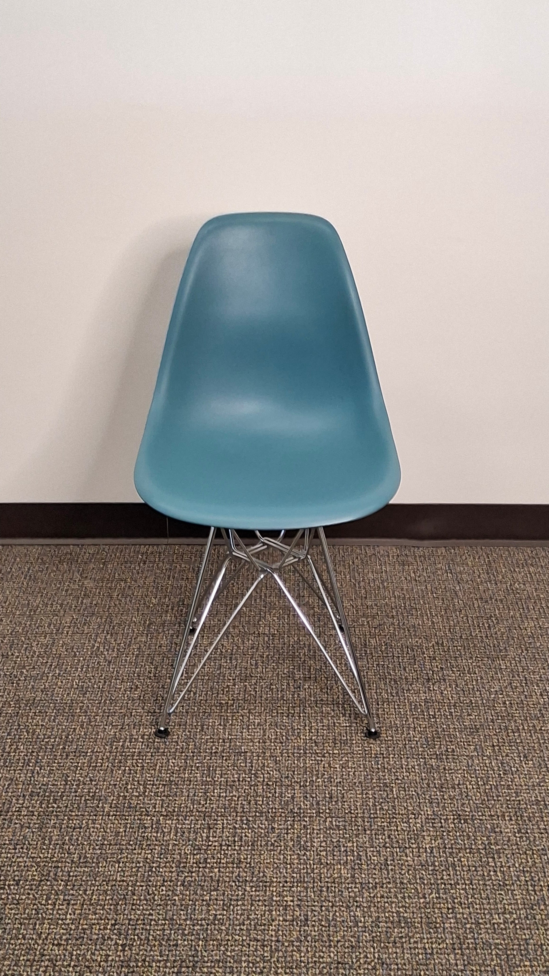 Eames Herman Miller Guest/Side Chair