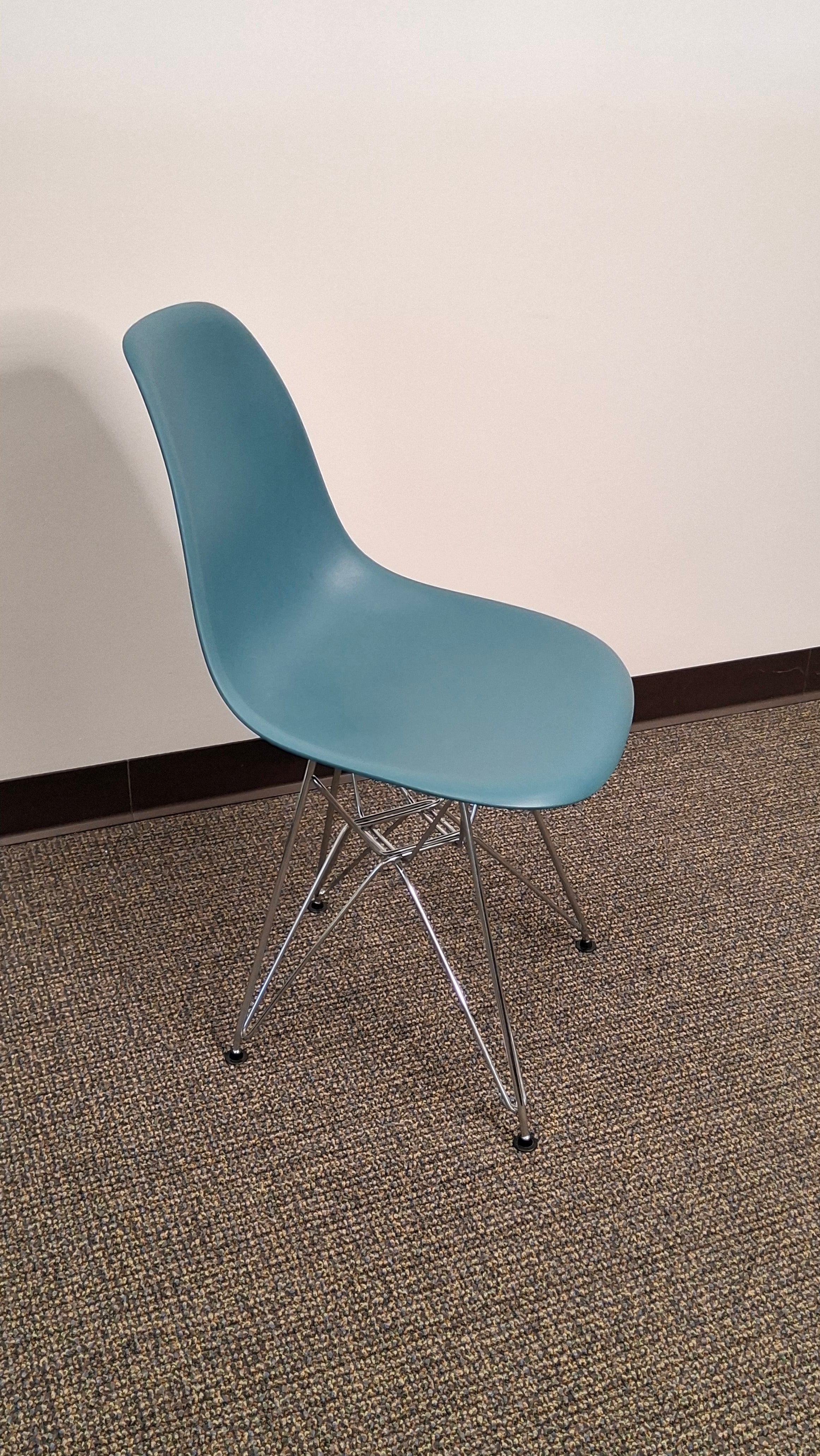 Eames Herman Miller Guest/Side Chair
