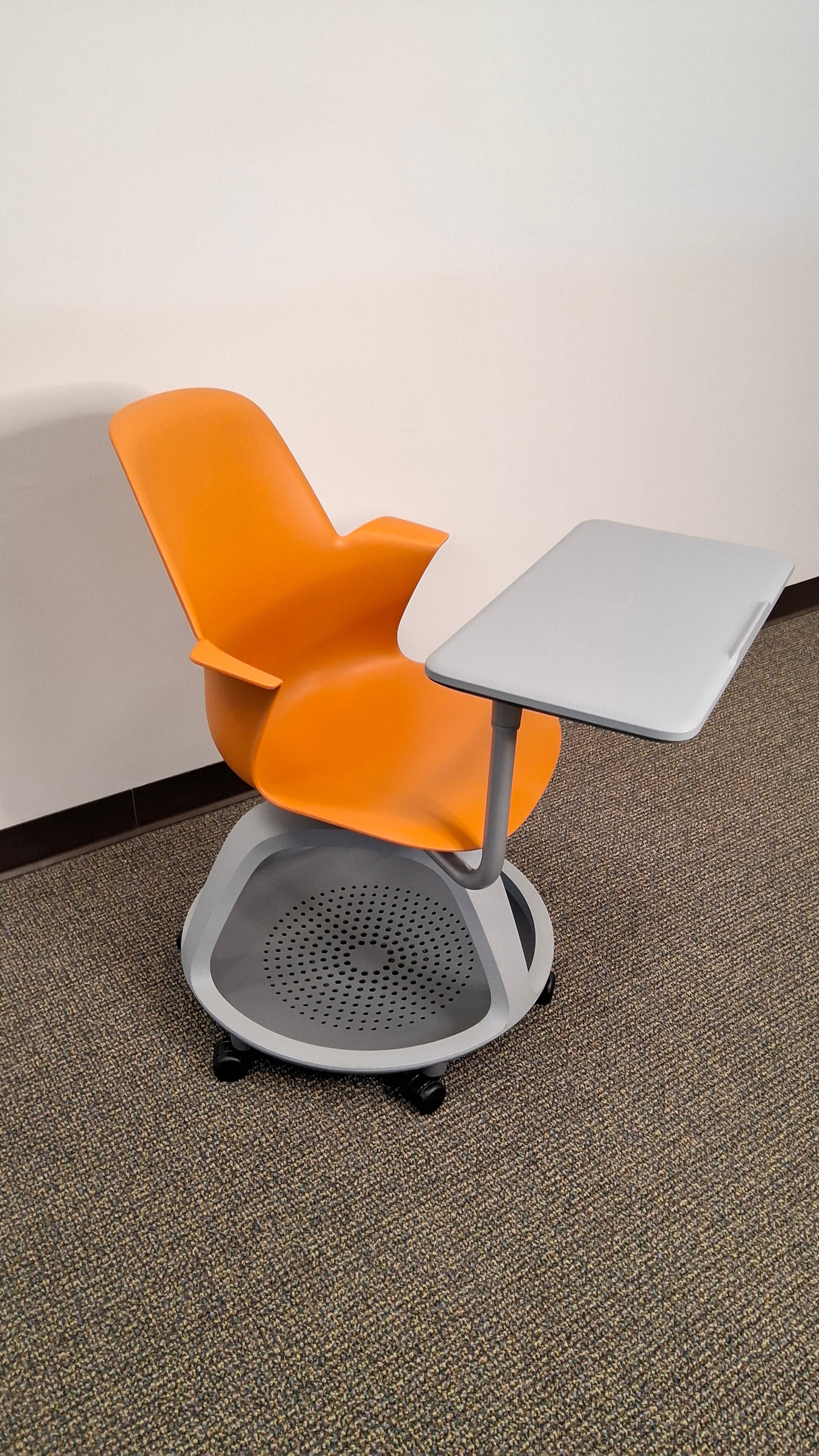 Steelcase Node Mobile Lounge Chair – RjFurniture