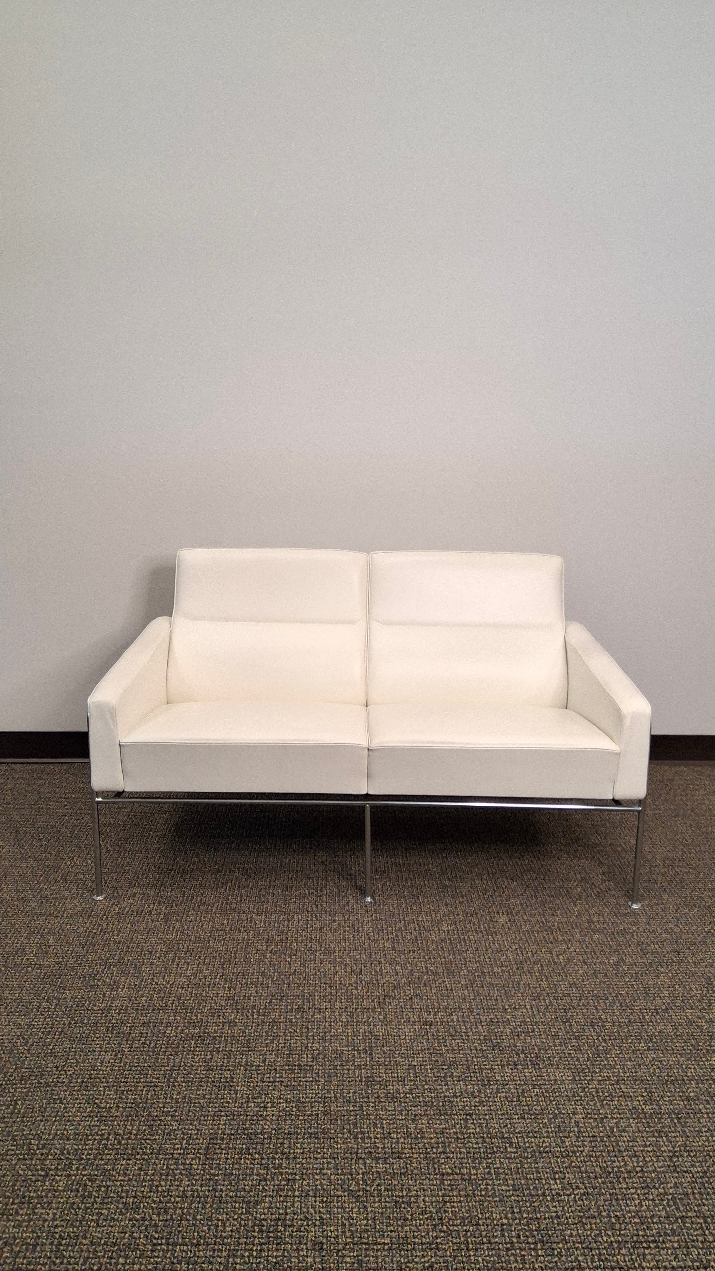 Fritz Hansen Series 3300 Lounge Chair