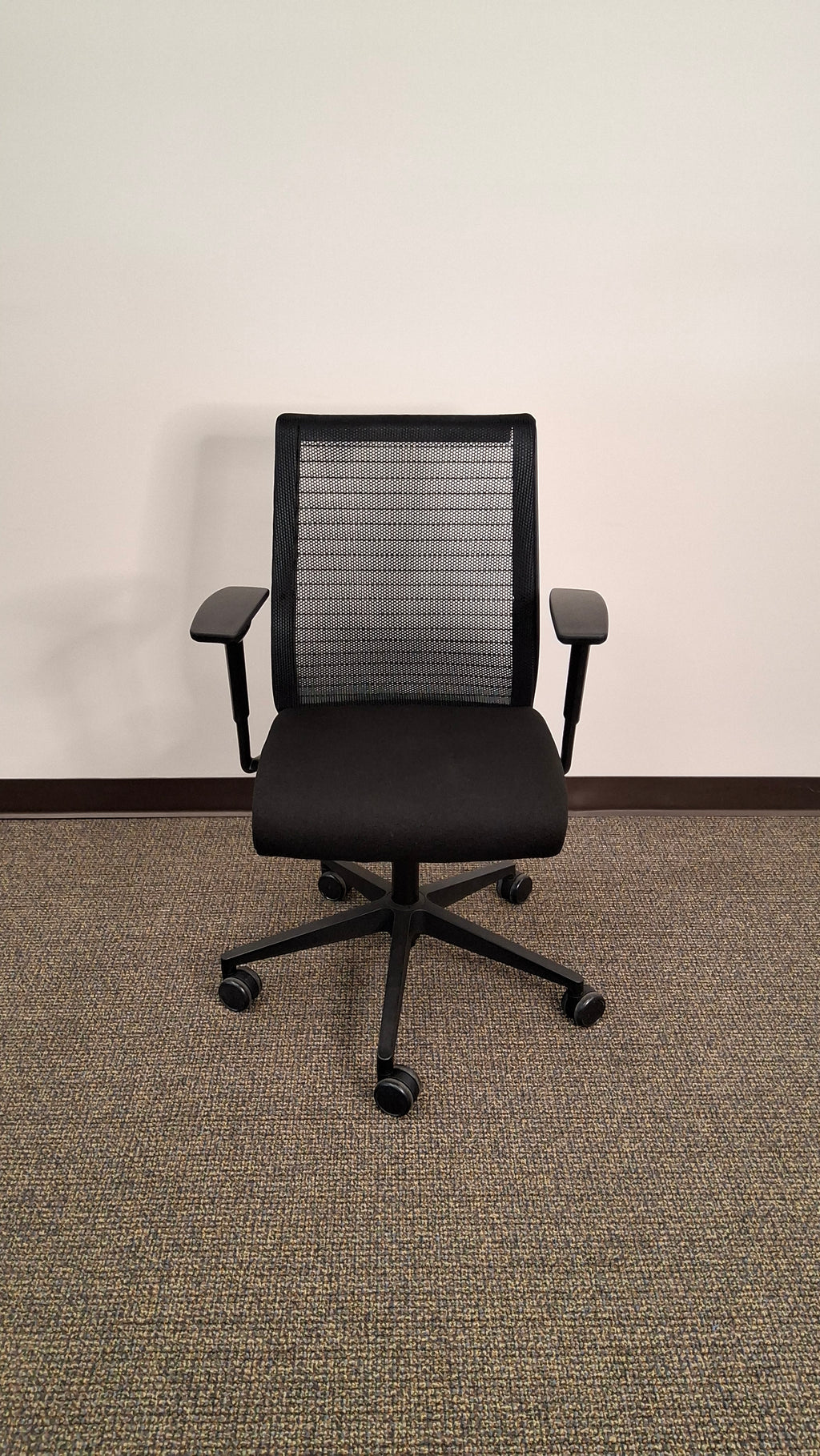Steelcase Think V1 Task/Executive Chair