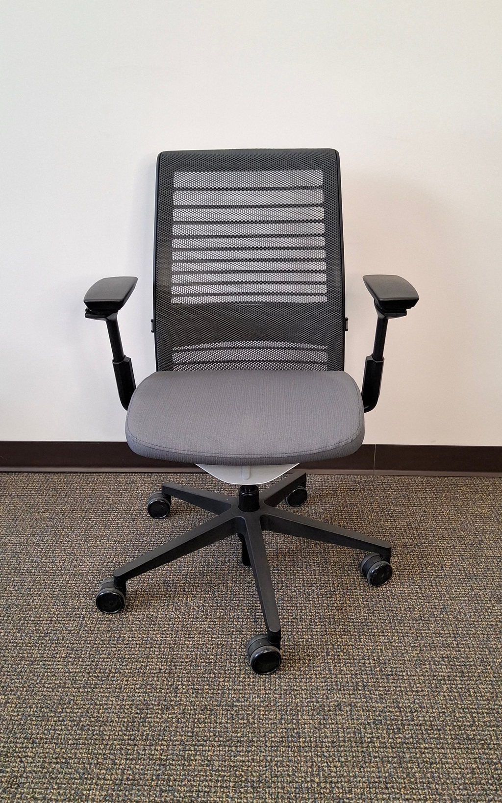 Steelcase Think V2 Task/Executive Chair