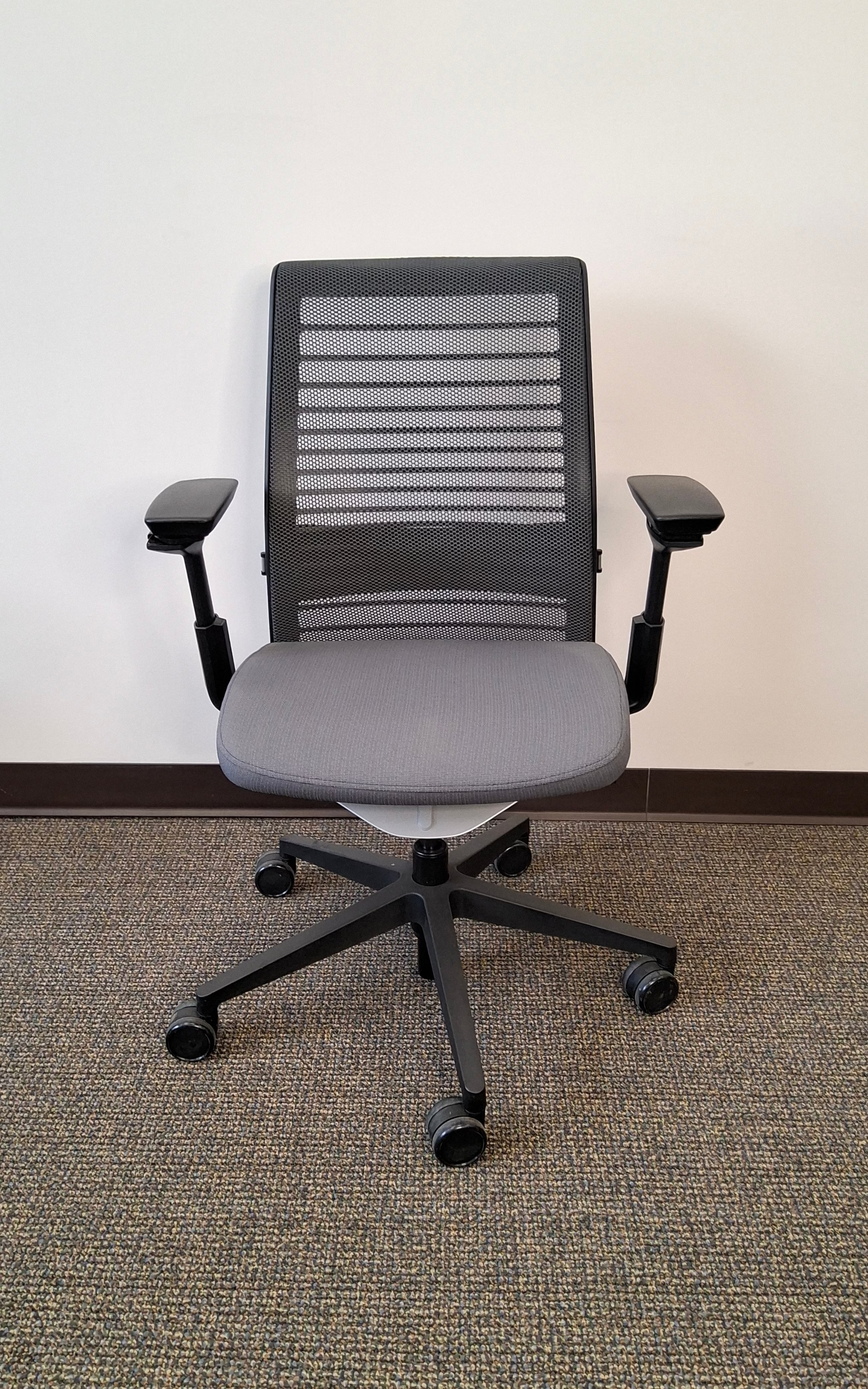 Steelcase Think V2 Task/Executive Chair