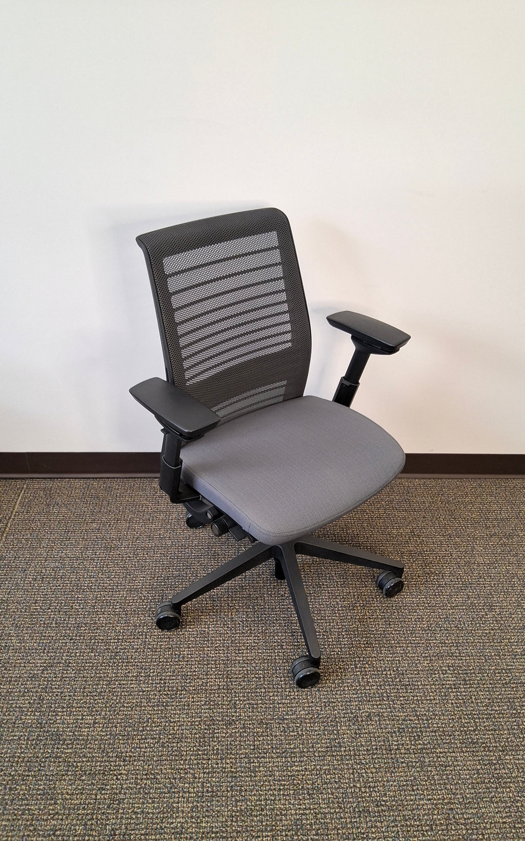Steelcase Think V2 Task/Executive Chair