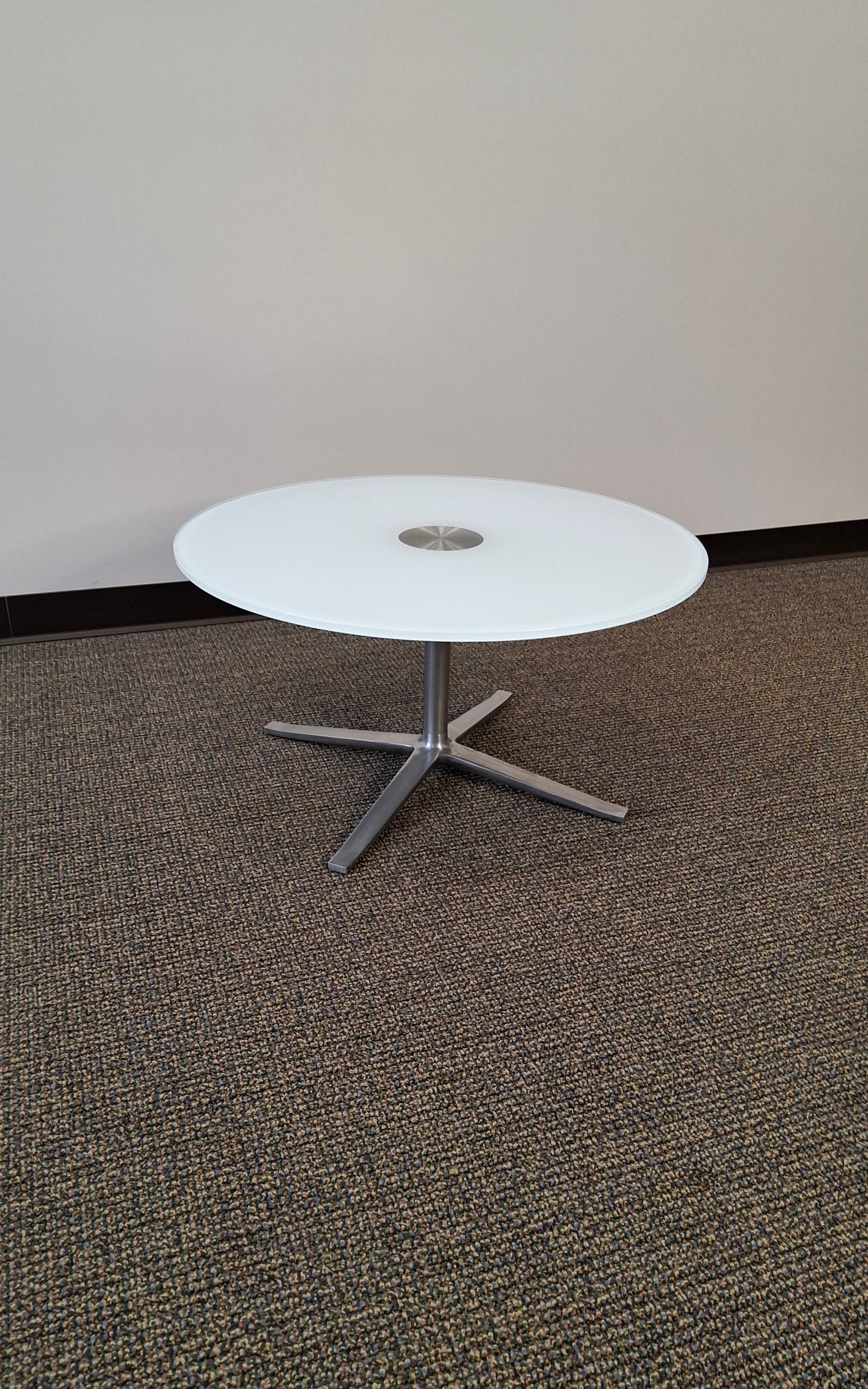 Steelcase Bob End/Coffee Table
