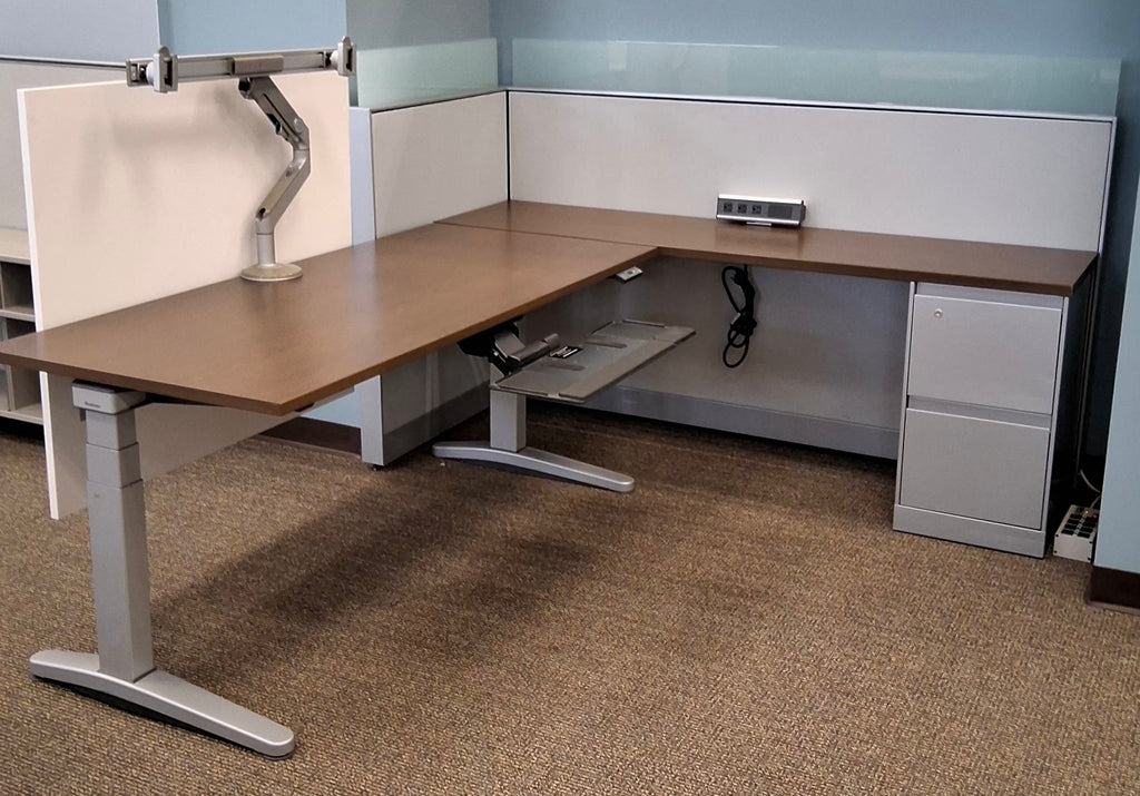 Steelcase Answer Cubicle