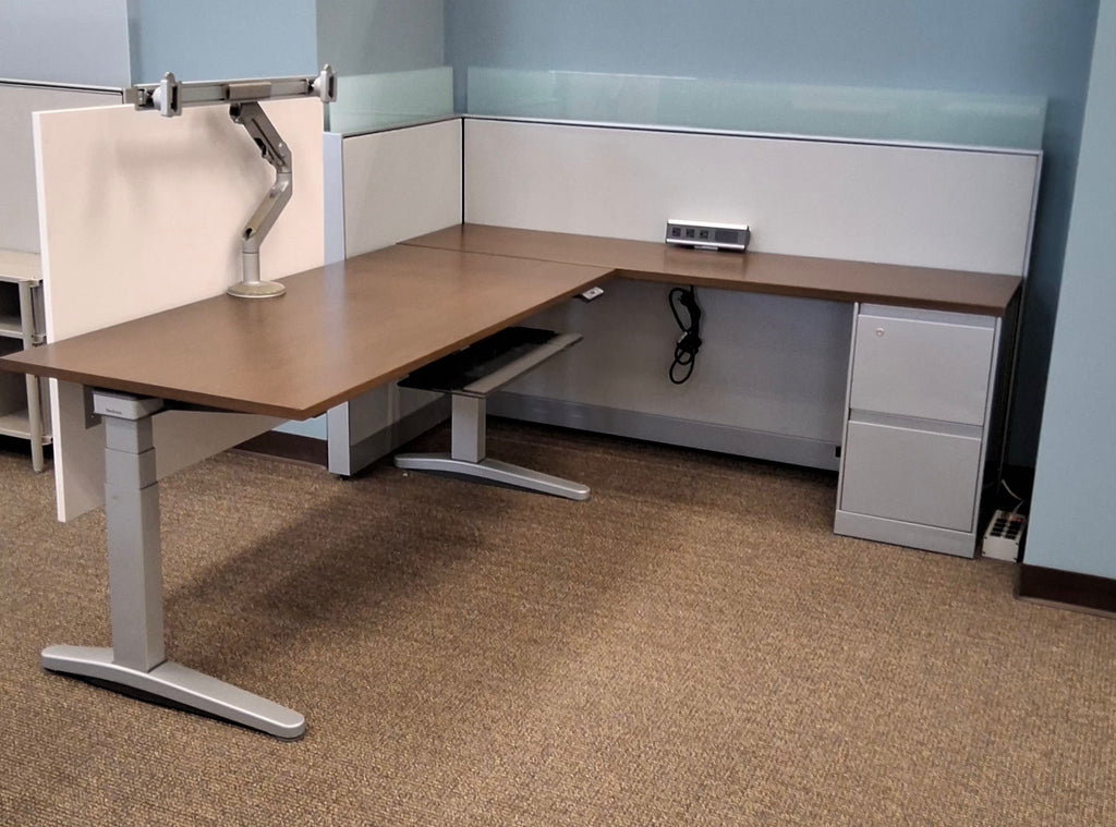 Steelcase Answer Cubicle