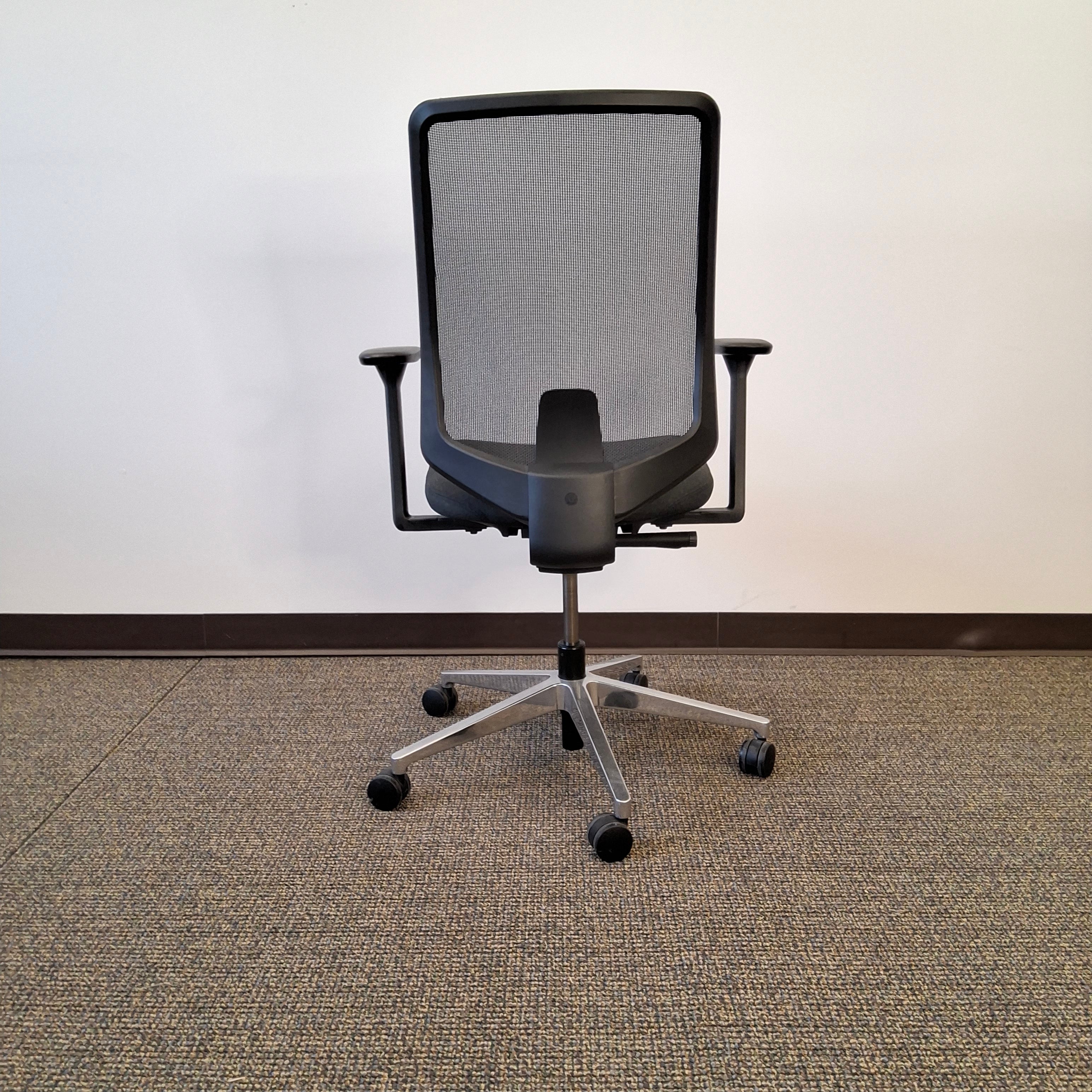 Herman Miller Verus Task/Executive Chair