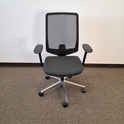 Herman Miller Verus Task/Executive Chair