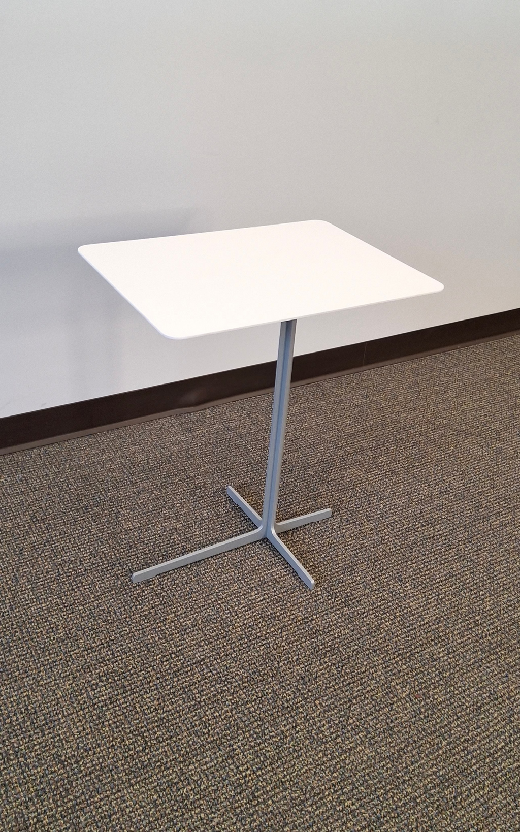Davis Poise Laptop Table