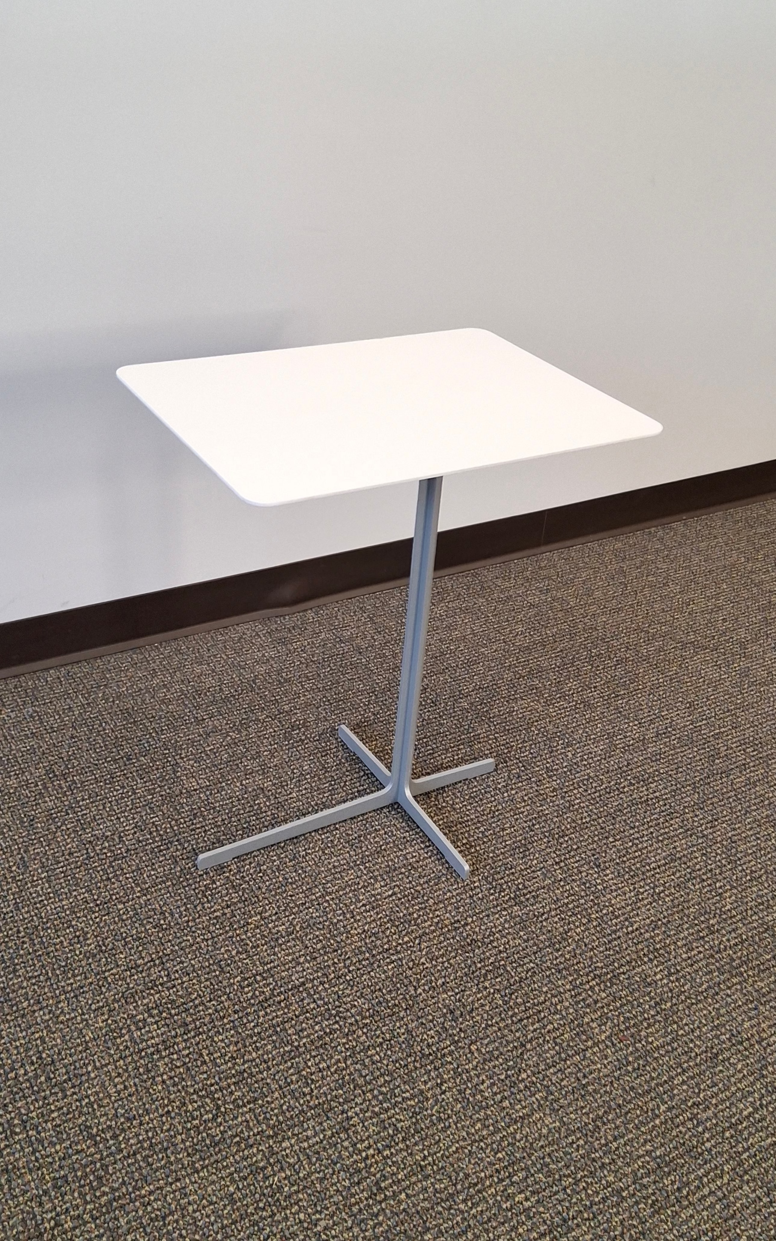 Davis Poise Laptop Table