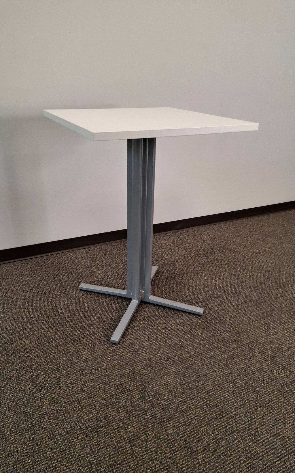 Herman Miller Everywhere Table