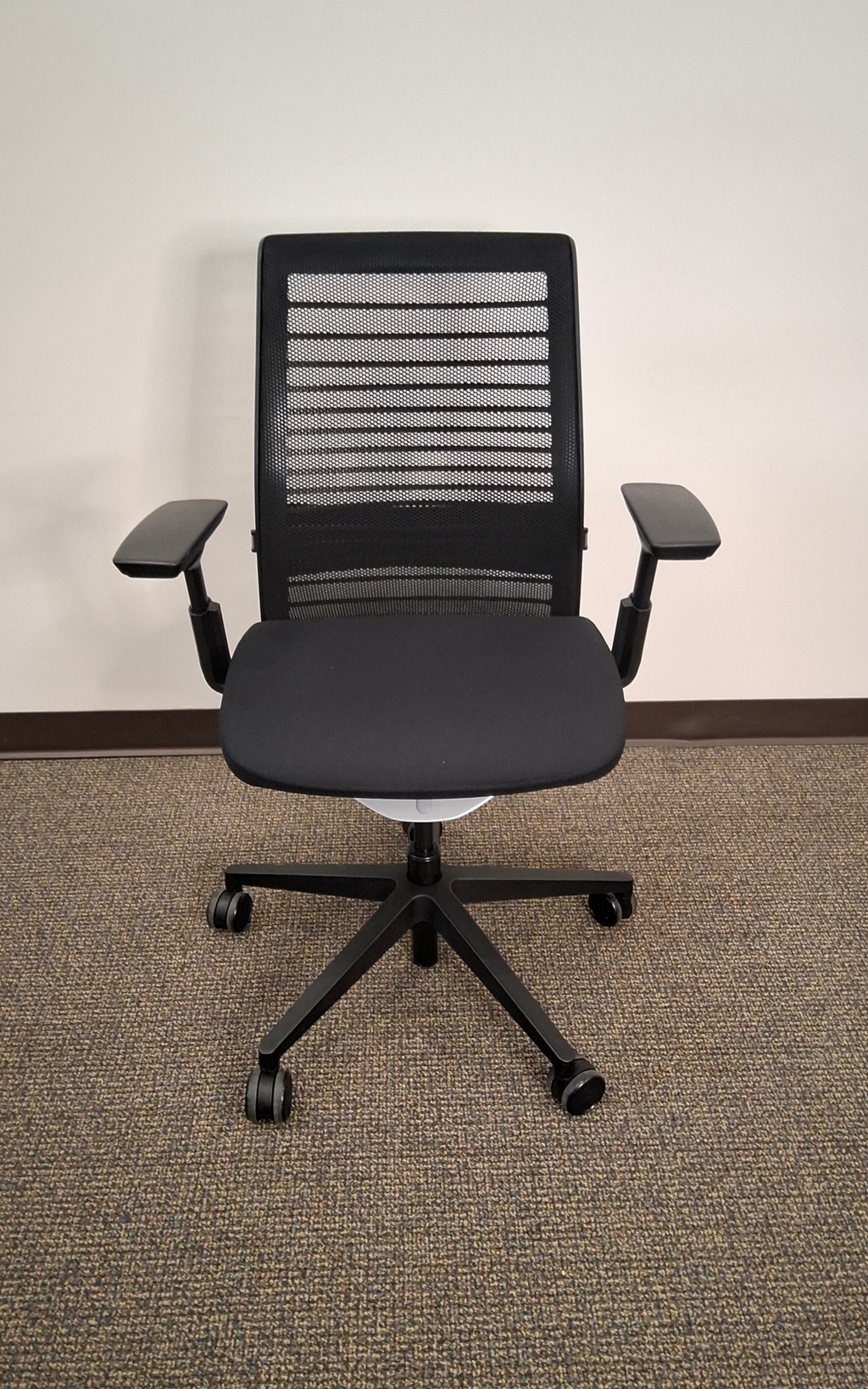 Steelcase Think V2 Task/Executive Chair