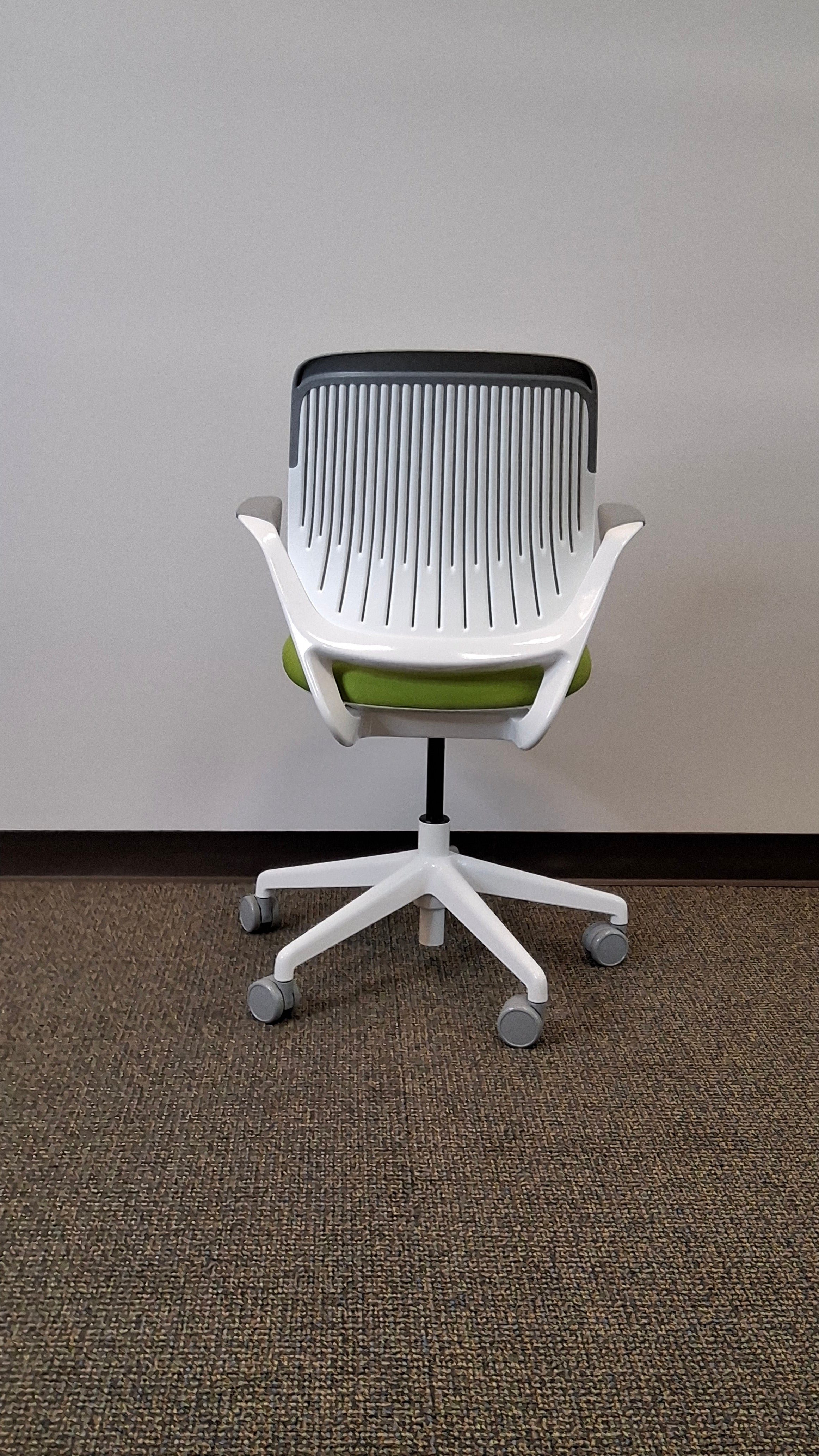 Steelcase Cobi Task/Executive Chair – RjFurniture