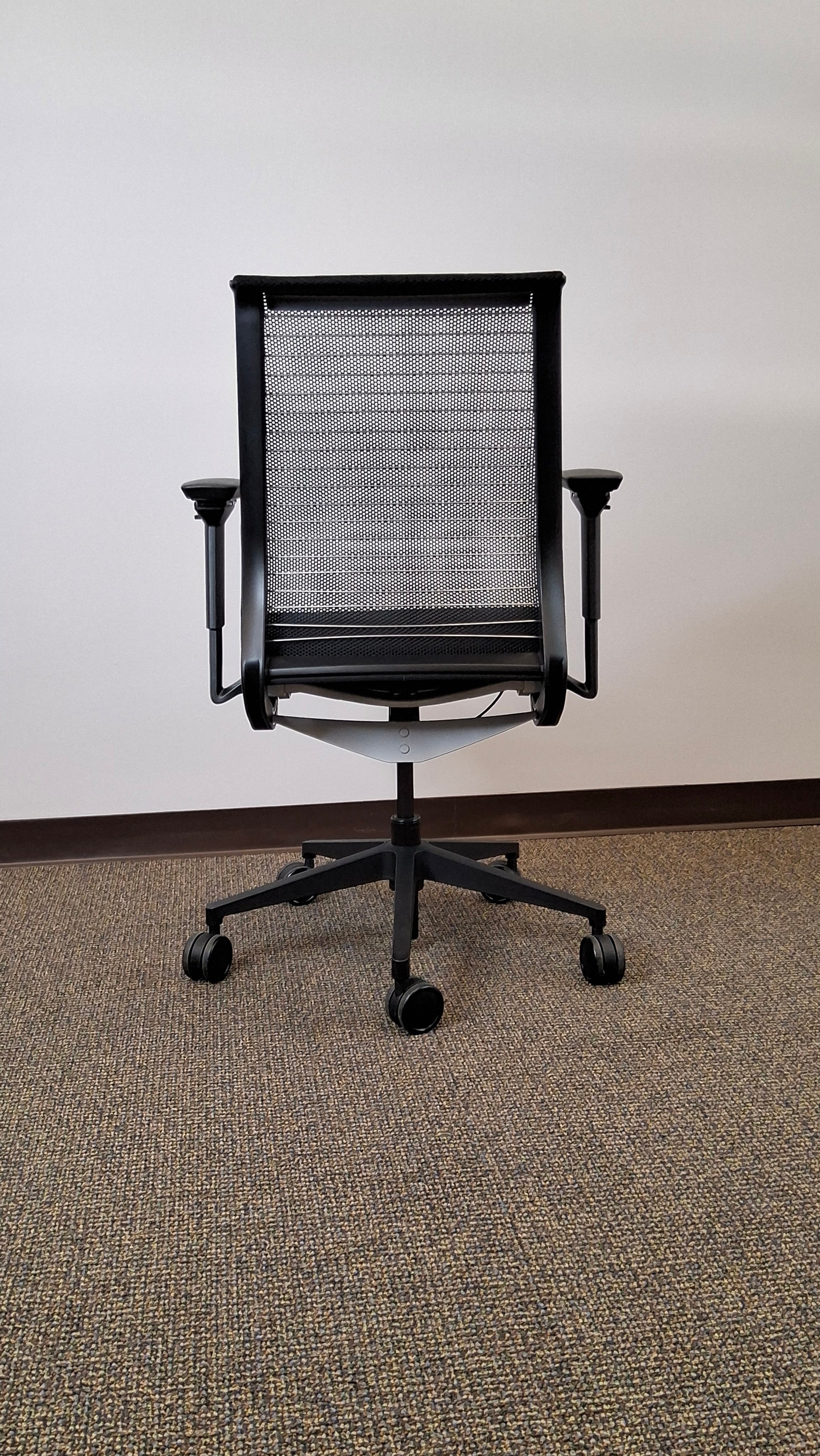 Steelcase Think V1 Task/Executive Chair