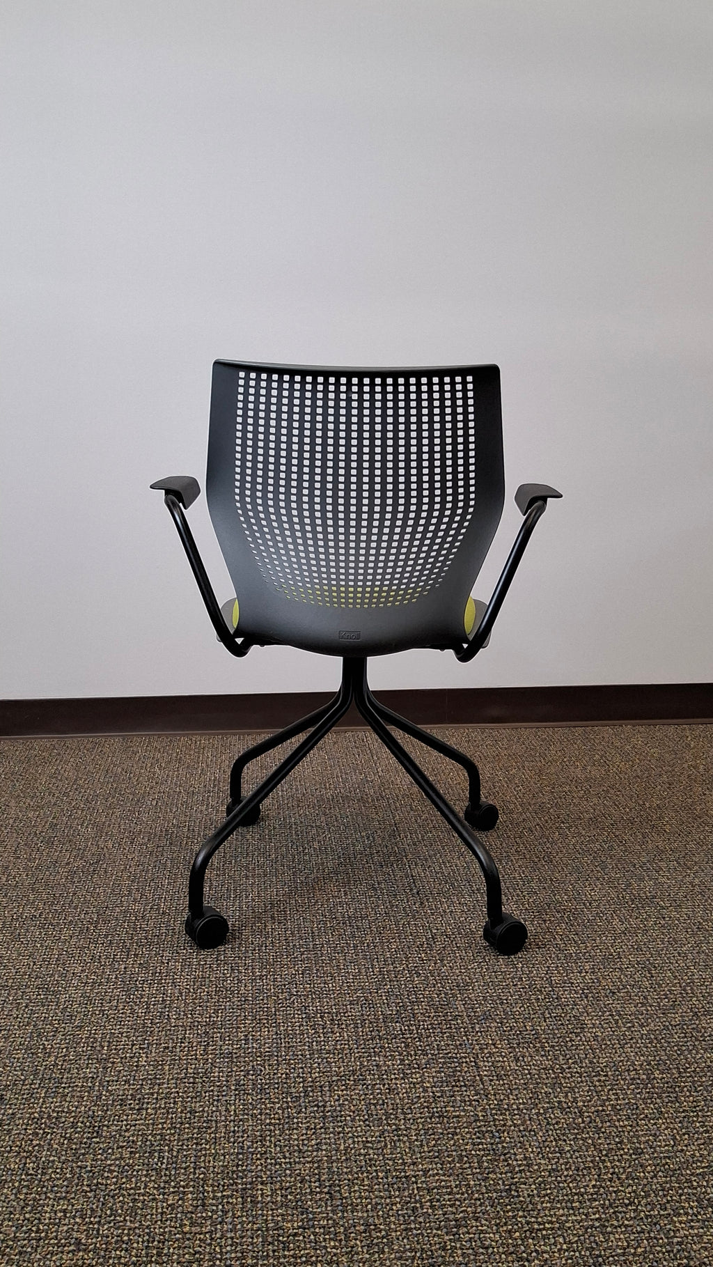Knoll MultiGeneration Guest/Side Chair