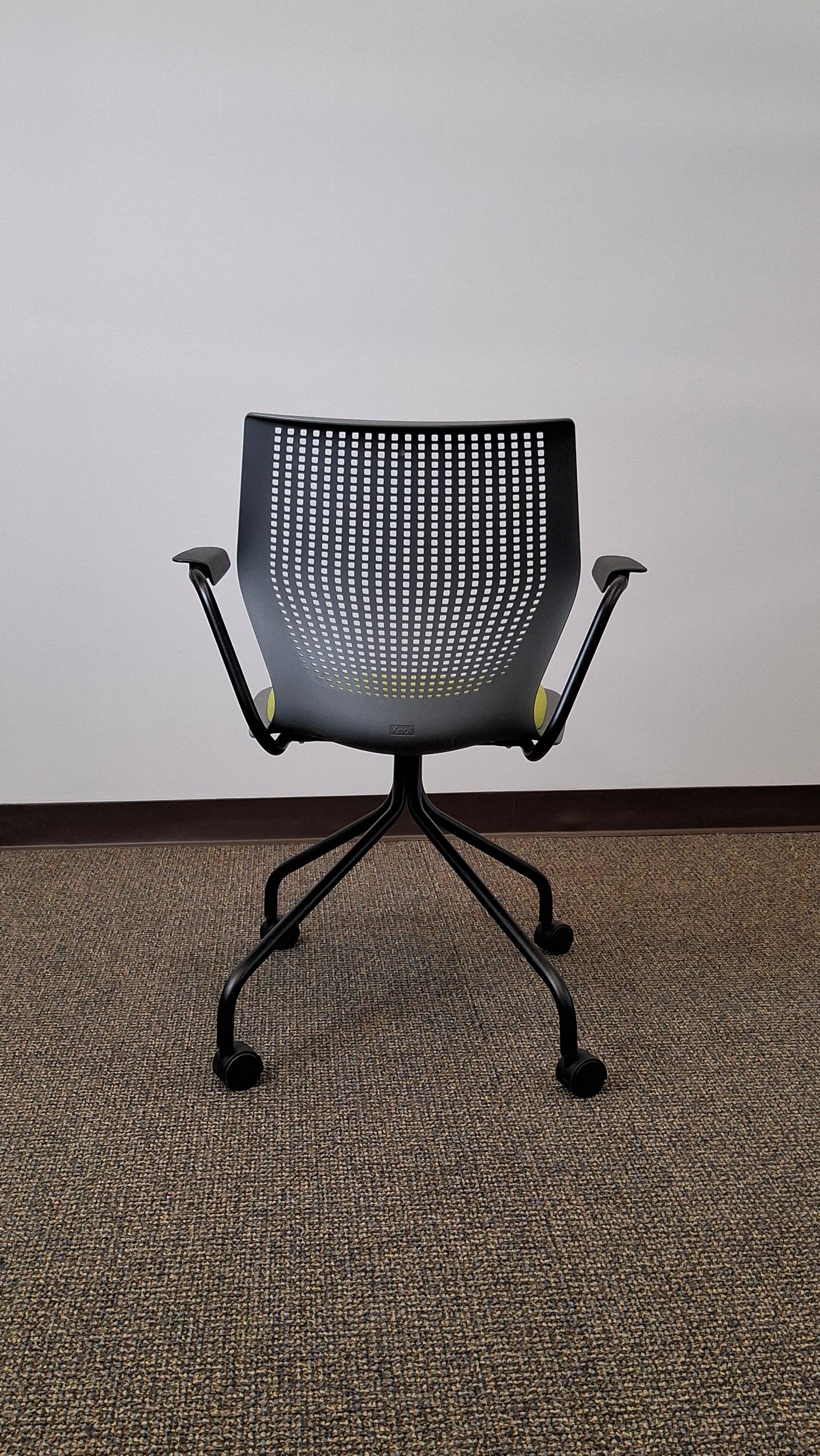 Knoll MultiGeneration Guest/Side Chair