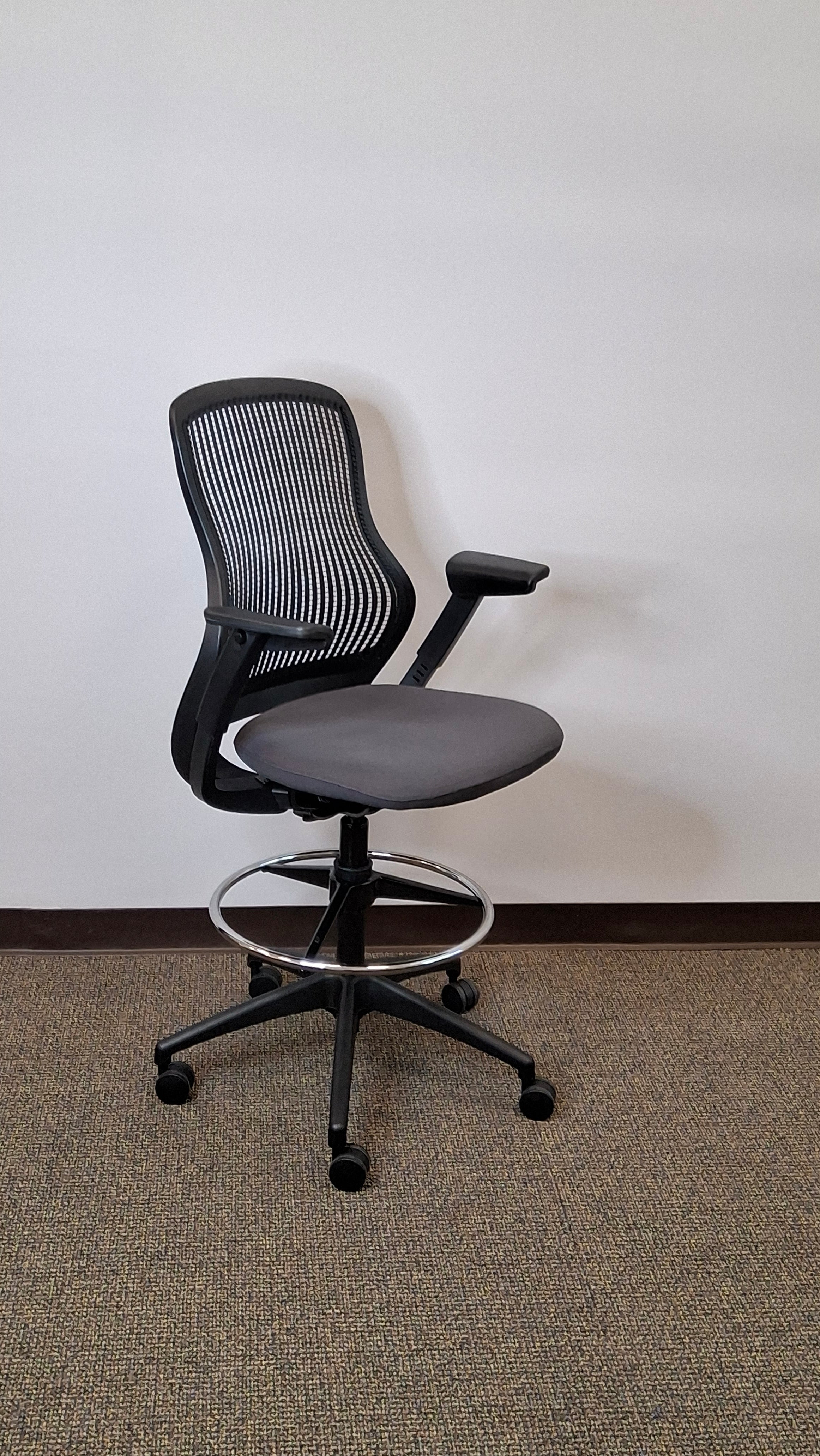 Knoll Regeneration Stool Chair